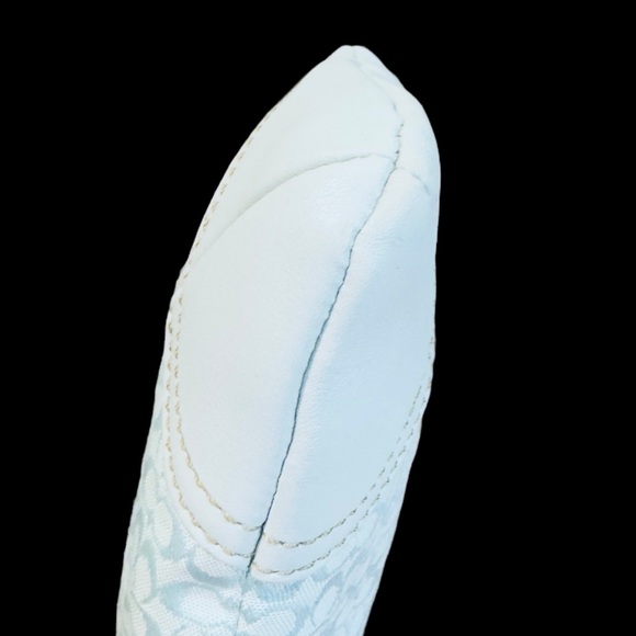 Coach | Aqua Blue Canvas Crossbody Messenger Bag - Picture 4 of 9